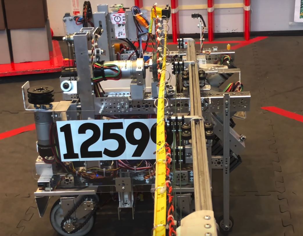 12599 Overcharged's Relic Recovery robot with relic slide extended
